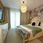 Infinite Horizons - Modern Living In North Business District Appartement *