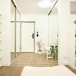 Infinite Horizons - Modern Living In North Business District Apartment Bucharest