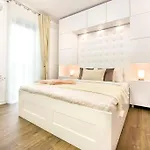 Infinite Horizons - Modern Living In North Business District * Bucharest