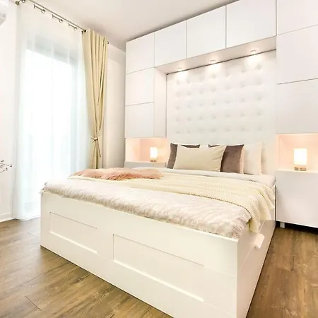 Infinite Horizons - Modern Living In North Business District * Bucarest