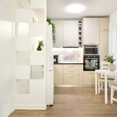 Appartamento Infinite Horizons - Modern Living In North Business District Bucarest