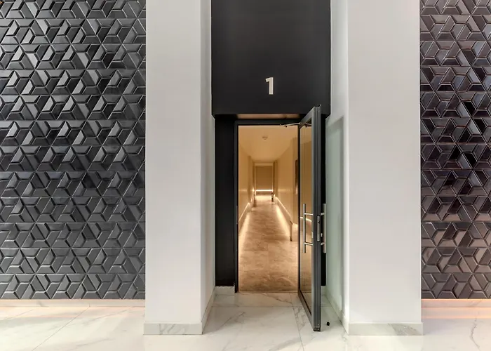 Infinite Horizons - Modern Living In North Business District *