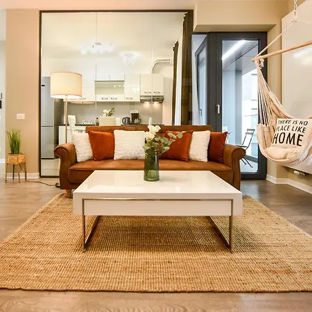 Infinite Horizons - Modern Living In North Business District Apartment *