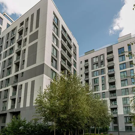 Infinite Horizons - Modern Living In North Business District Apartament