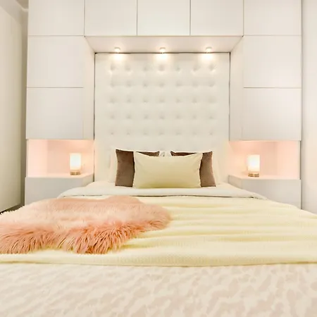 Apartment Infinite Horizons - Modern Living In North Business District Bucharest