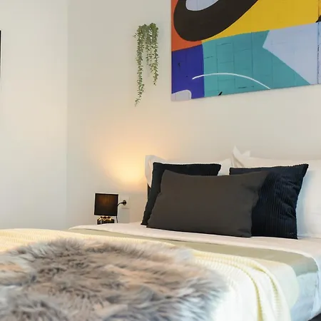 Infinite Horizons - Modern Living In North Business District *