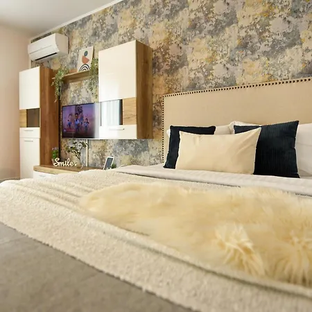 Infinite Horizons - Modern Living In North Business District Apartment Bucharest