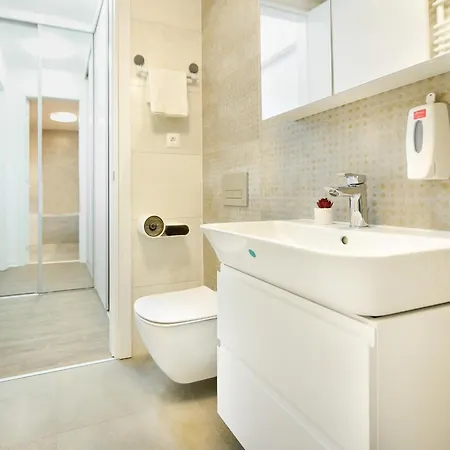 Infinite Horizons - Modern Living In North Business District *