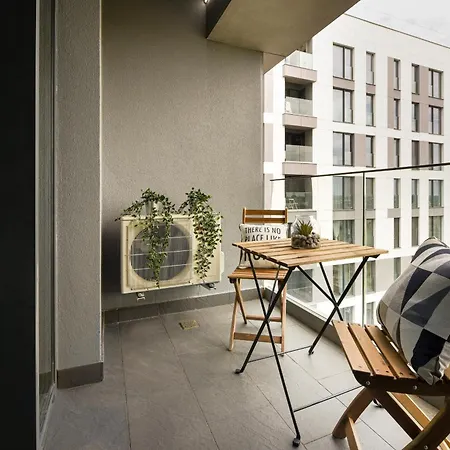 Infinite Horizons - Modern Living In North Business District *