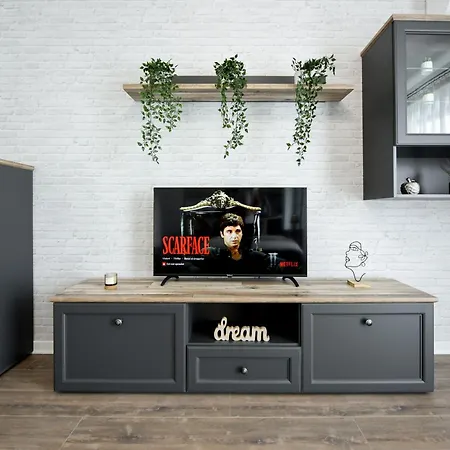 Infinite Horizons - Modern Living In North Business District Apartment *