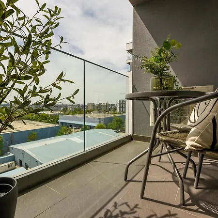 Infinite Horizons - Modern Living In North Business District *