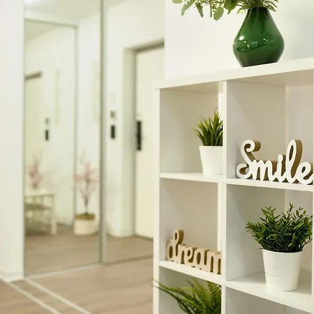 Infinite Horizons - Modern Living In North Business District *