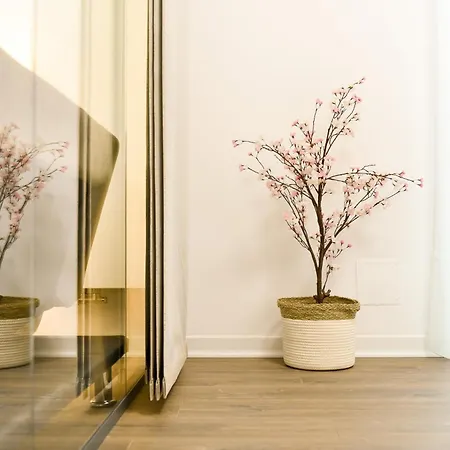 Apartament Infinite Horizons - Modern Living In North Business District *